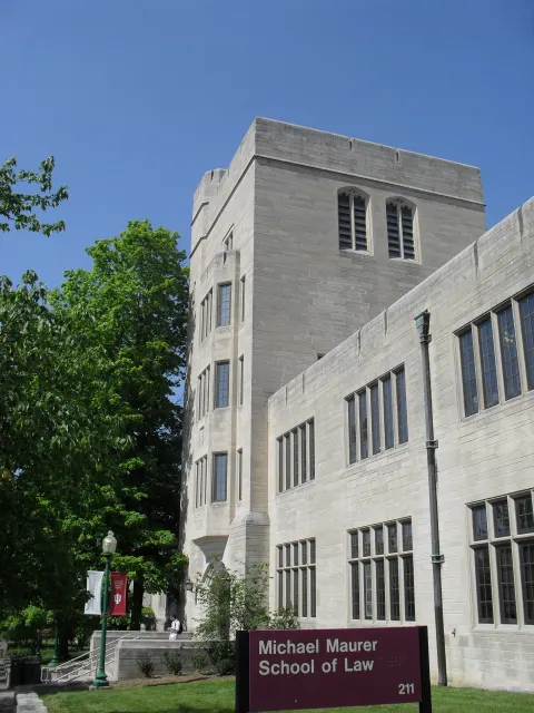 Gebäude der Indiana University Maurer School of Law in Bloomington